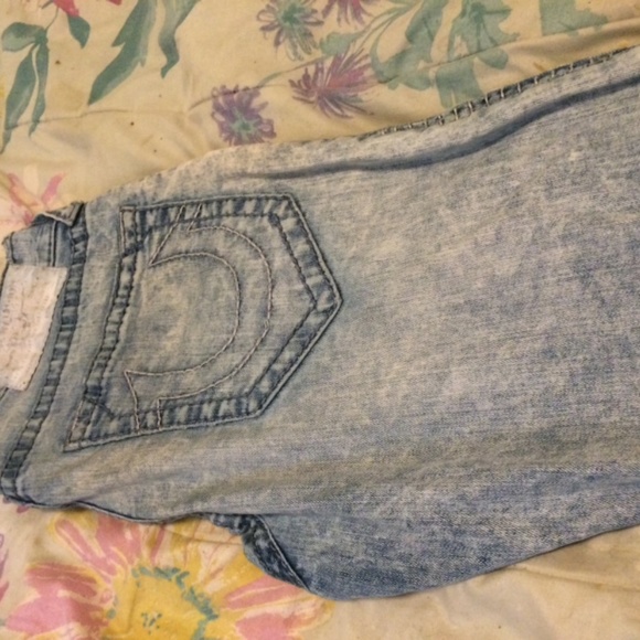 True Religion Jeans - Picture 7 of 8